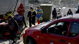 Двама бежанци достигнали до североизточния гръцки остров Лесбос на 6