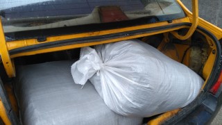 Задържаха 78 кг нелегален тютюн в района на Мездра При