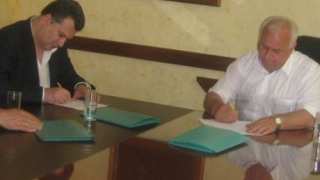 Споразумението между БФБ, община Ботевград и БК "Балкан" бе подписано днес