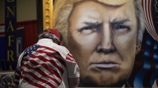 Бюджетната комисия на конгреса финализира искането си до президента Доналд