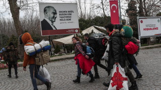 Гърция е отблъснала близо 35 000 мигранти опитващи се да