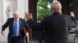 Русия подкопава забраната на химическите оръжия, прикрива Асад, скочи Борис Джонсън