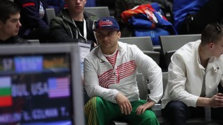 Световният шампион и бронзов олимпийски медалист Радослав Великов повежда трима