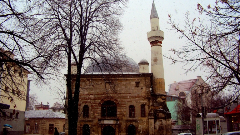39-годишният Бюрхан от Дулово ощетил "Куршумлу джамия"  за над 27 хил. лева с "ремонт"