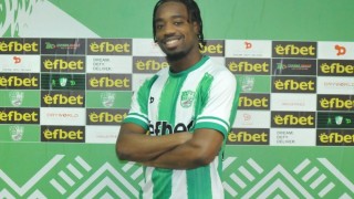 Берое се раздели окончателно с португалския халф Роналдо Камара и