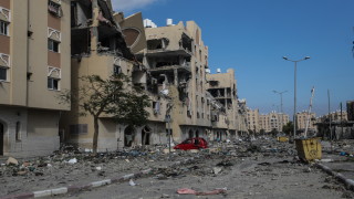 35 от сградите в ивицата Газа са били унищожени или