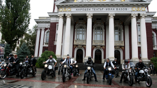 Свършиха номерата за моторите, спряха регистрацията им