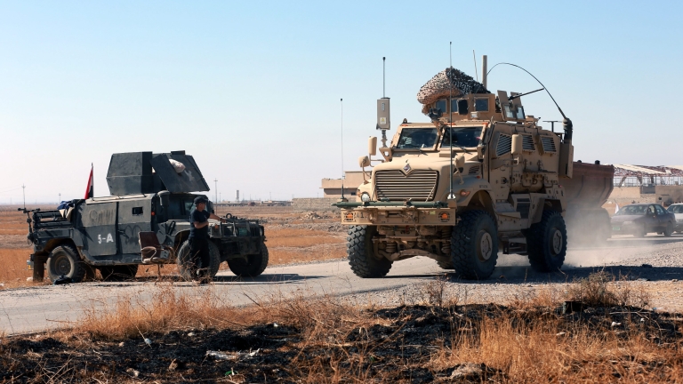 "Ислямска държава" изби 7 иракски войници южно от Мосул