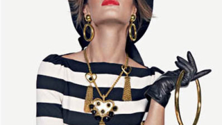 Алесандра Амброзио за Мoschino