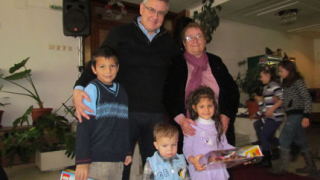 Михалевски поднесе коледни подаръци на 120 деца инвалиди