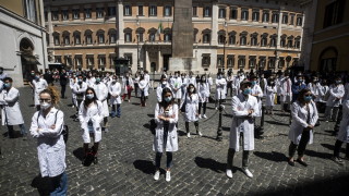 Коронавирус: Нов ръст на жертвите и заразените в Италия