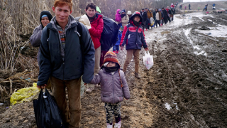 Македония отвори границата с Гърция за кратко и пусна 170 мигранти