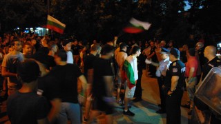Случаят в Асеновград - брутална и нагла демонстрация според патриотите