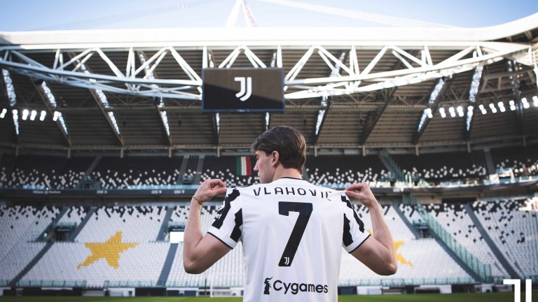 Влахович е четвъртият най-скъп трансфер на Юве