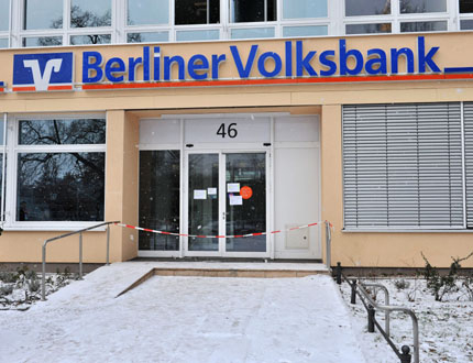 Крадци прокопаха 30-метров тунел, за да ограбят банка в Берлин
