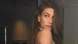 Хейли Бийбър, nepo baby, “дете на непотизма” и тениската с послание, която моделът облече