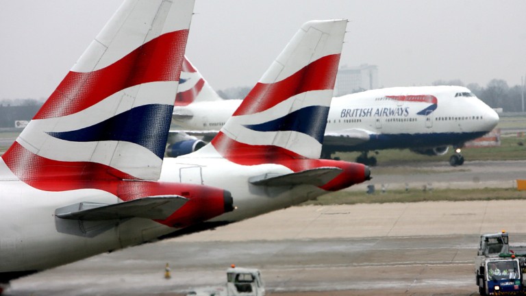 Vinci купува 50,01 процента от второто най-голямо летище във Великобритания