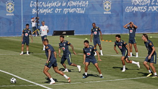 Бразилските медии твърдят че стартовият състав на тима за първия