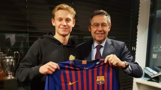 Френки де Йонг официално вече е футболист на Барселона Снимка