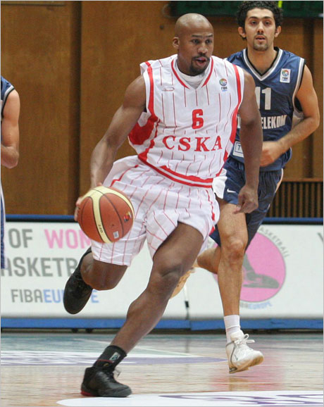 Ейдриан Пледжър пред завръщане в ЦСКА