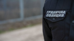 Шофьор на кола с мигранти опита да прегази гранични полицаи край Драгоман