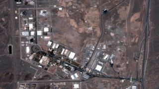 Иран активно ремонтира укрепва и прикрива инфраструктурата на няколко стратегически