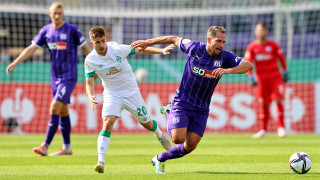 Вердер Бремен поднесе една от изненадите в първия кръг на