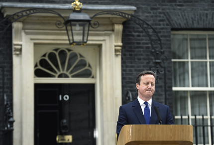 Британският парламент разпуснат, Камерън обеща силно лидерство