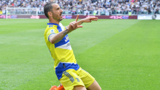 Футболистите на италианския Ювентус Леонардо Бонучи и Федерико Киеза ще