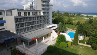 Спортен комплекс "Aqualife" (Кранево) като Тенерифе