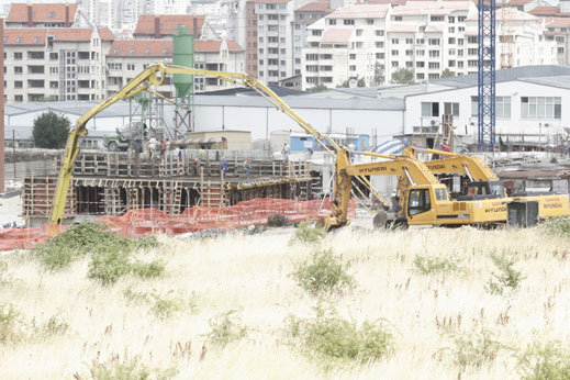 НДСВ иска пълна забрана на строителството край морския бряг