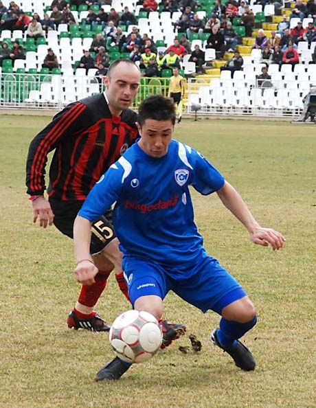 Локо (Мз) пак без Симонович