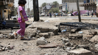 12 убити и 50 ранени при атентати в Ирак