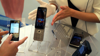 Нов смартфон от Sharp