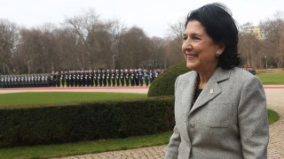 Президентът на Грузия Саломе Зурабишвили ще наложи вето на спорния