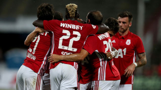 Кристиян Малинов обра овациите на червените фенове след като вкара