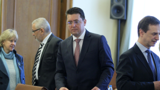 Увеличават се дипломатическите ни мисии в САЩ