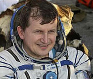 Космическият турист Чарлз Симони се завърна на Земята
