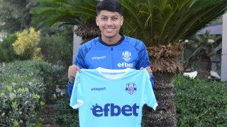 Арда успя да привлече френския футболист Шано Бокулда Той отпътува