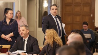 Депутатите от Комисията по бюджет и финанси в Народното събрание