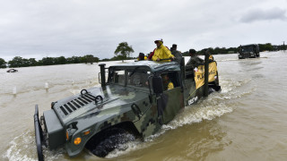 Най-малко 150 души загинаха от урагана Ета в Гватемала