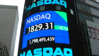 Ръстът на NASDAQ продължава