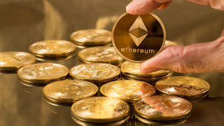 Bitcoin показва признаци на сила, но Ethereum остава под ключовата линия на подкрепа