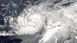 Тропическата буря Омар прерасна в ураган