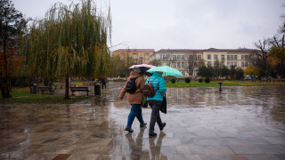 И днес времето ще бъде облачно на много места с