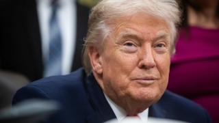 Нови снимки на които се виждат американският президент Доналд Тръмп