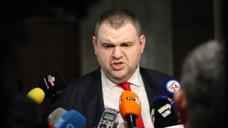 Лидерът на ДПС Ново начало Делян Пеевски се закани че ако