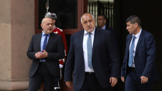 Интересен диалог но все пак в крайна сметка резултирал в