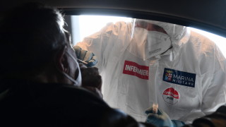 Хората заразени с коронавирус е малко вероятно да хванат болестта