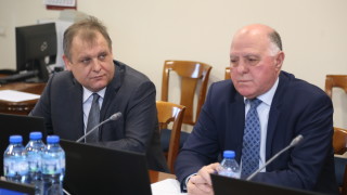 Към този момент няма причина съдия Андон Миталов да не